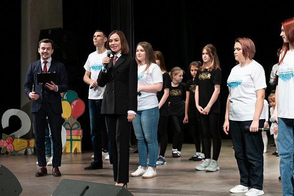 Альфия Когогина приняла участие в чествовании коллектива Молодежного центра «Заман» в связи с 25-летием